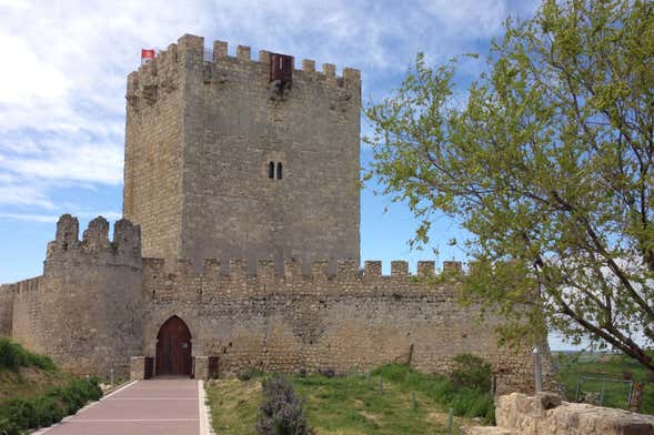 Entrada al castillo de Tiedra