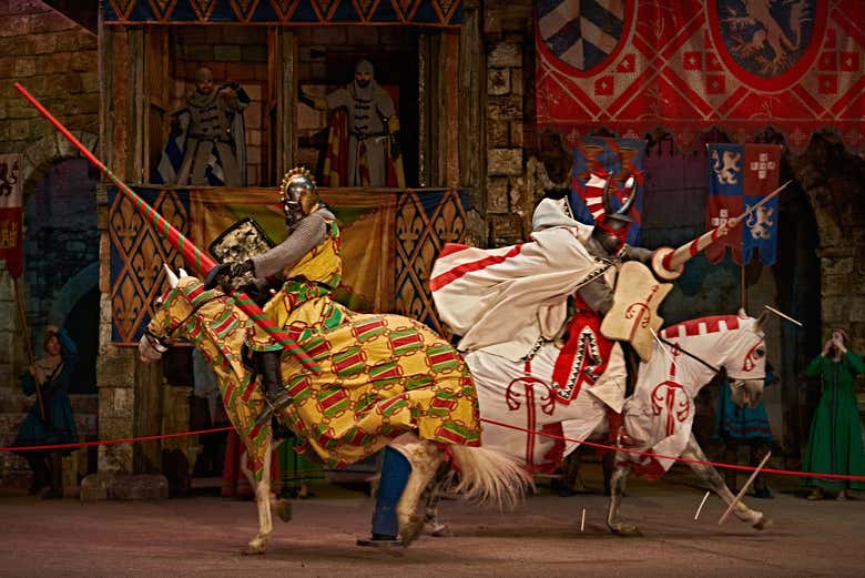 Caballeros durante uno de los espectáculos de Puy du Fou
