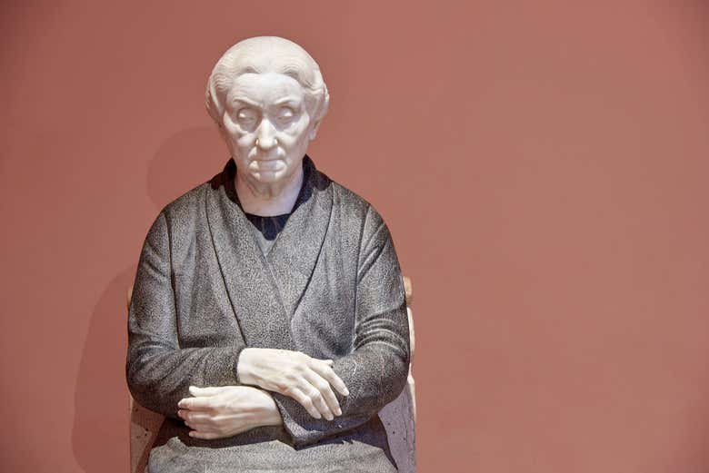 La madre, una delle sculture di Victorio Macho