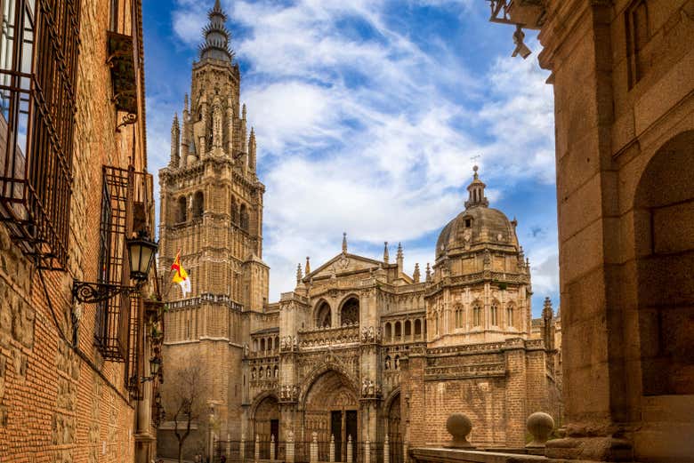 La facciata della Cattedrale di Toledo