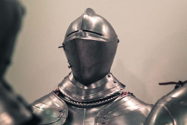 Antigua armadura en el Museo del Ejército