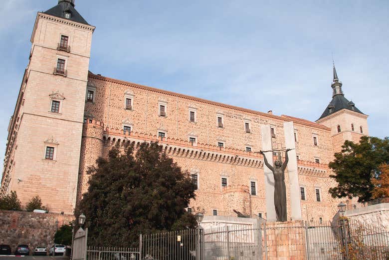 Facciata dell'Ángel del Alcázar