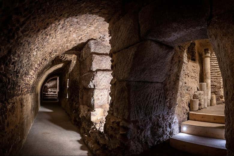 Visitaremos diferentes espaços subterrâneos em Toledo