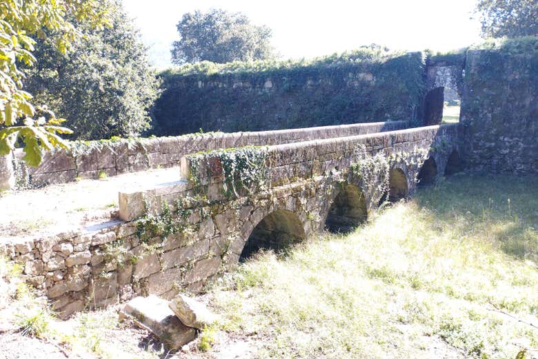 Puente de acceso a la Fortaleza de San Lorenzo de Goián