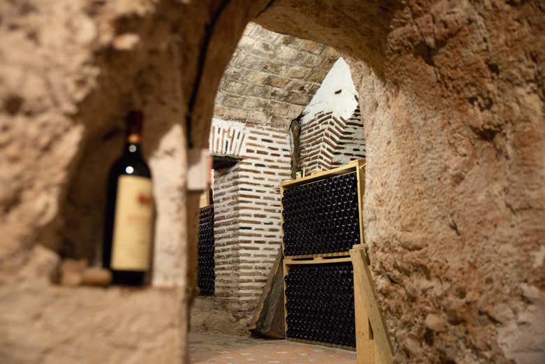 La cantina presenta tre livelli sotterranei