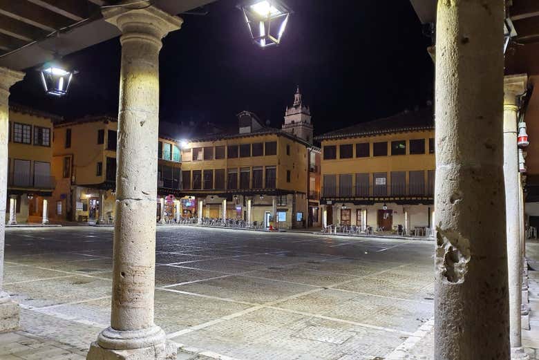 Plaza Mayor de Tordesillas al anochecer
