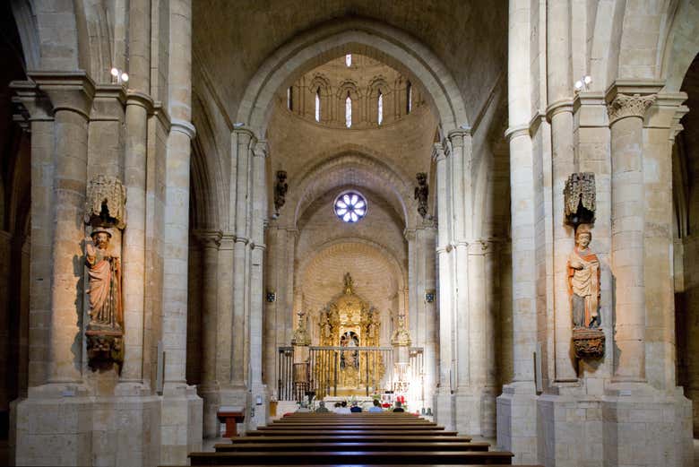 Intérieur de l'église collégiale de Toro
