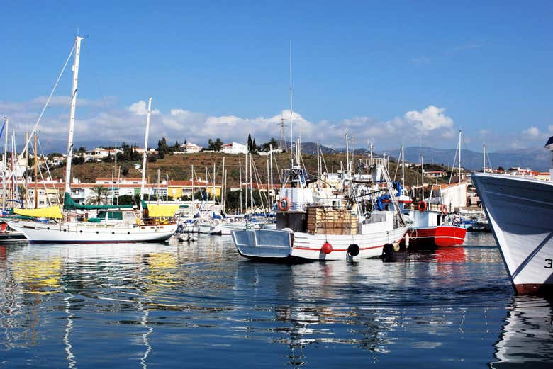 Embarcações na Caleta de Vélez