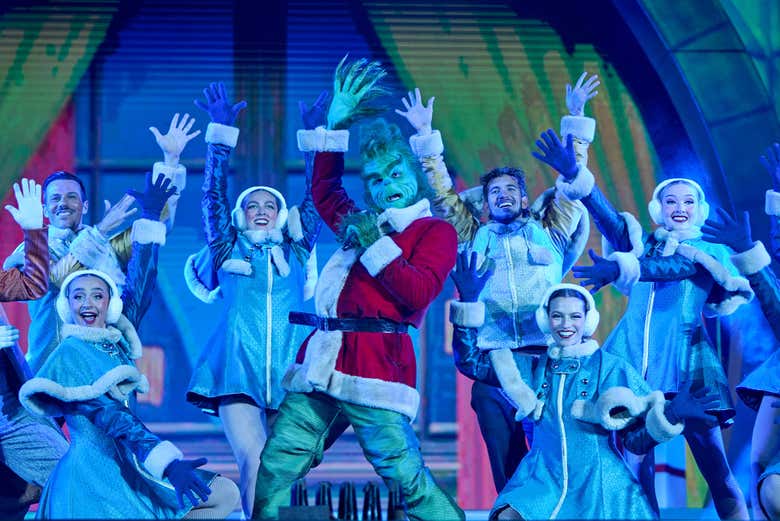 El Grinch durante su show
