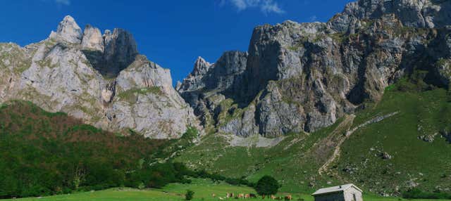 Senderismo por los Picos de Europa + Balneario La Hermida