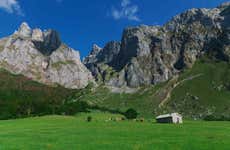 Trilha pelos Picos de Europa + Balneário La Hermida