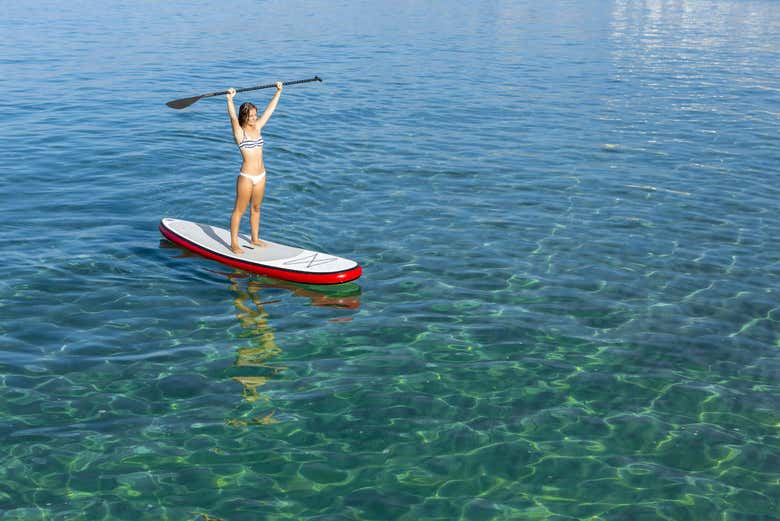 Practicando paddle surf en Torremolinos
