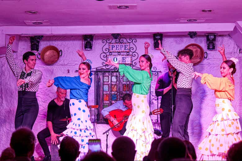 Bailaoras sobre el escenario