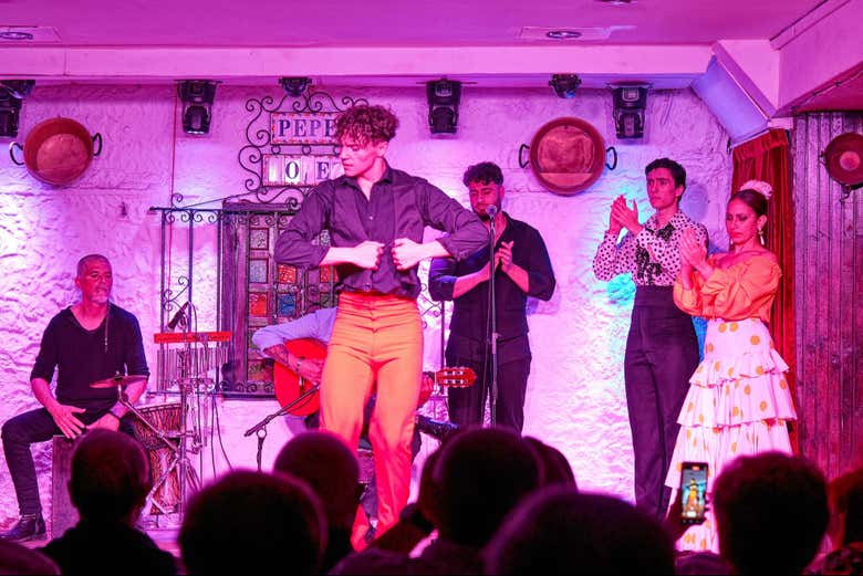 Disfrutando del espectáculo flamenco