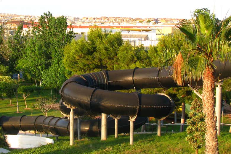 Lo scivolo nero di Aquopolis Torrevieja