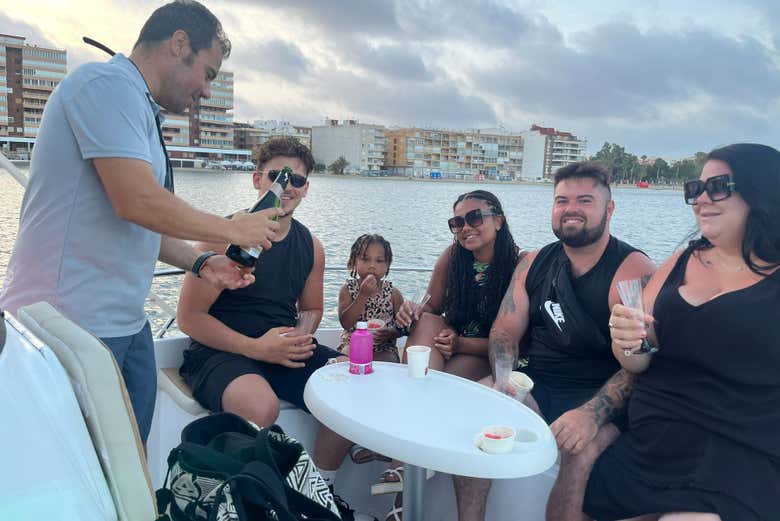 Un brindisi a bordo