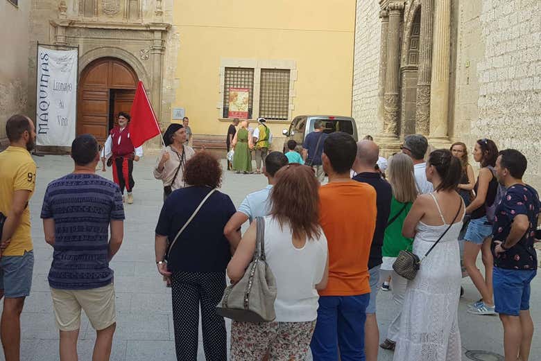 Desfrutando da visita guiada por Tortosa