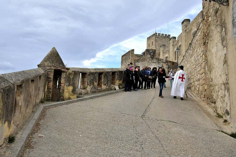 Saliremo al Castillo de la Zuda