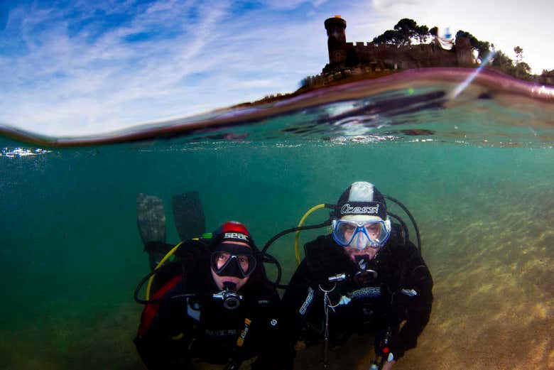 Diving in the bay of Tossa de Mar