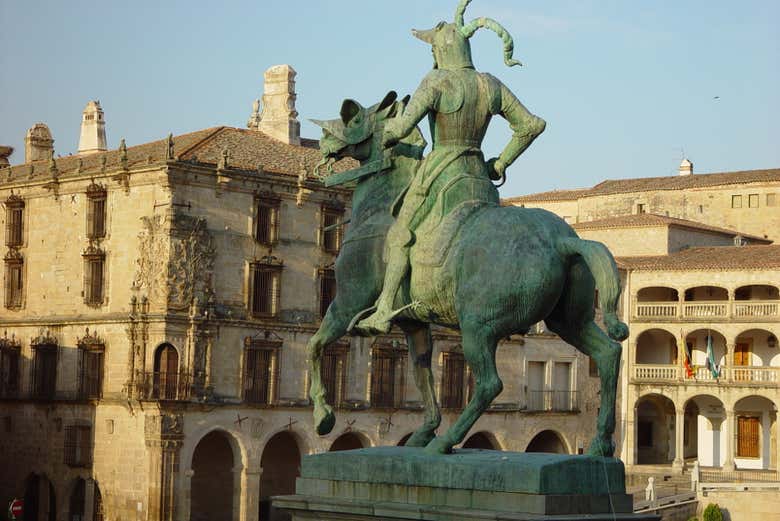 Estátua de Pizarro na Plaza Mayor de Trujillo
