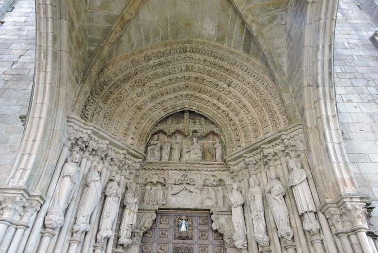Pórtico da catedral