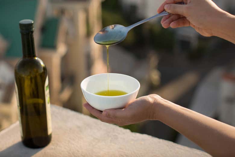 Sampling the oil