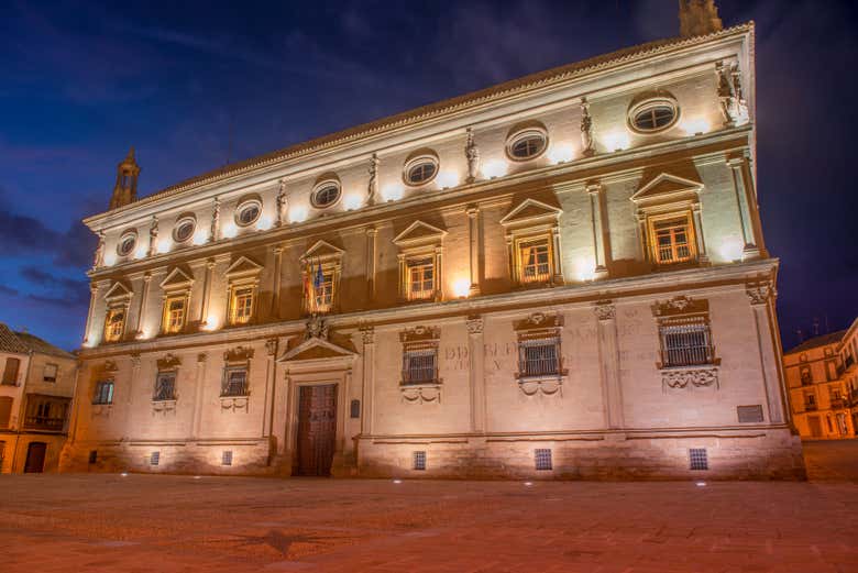 Palácio Vázquez de Molina à noite