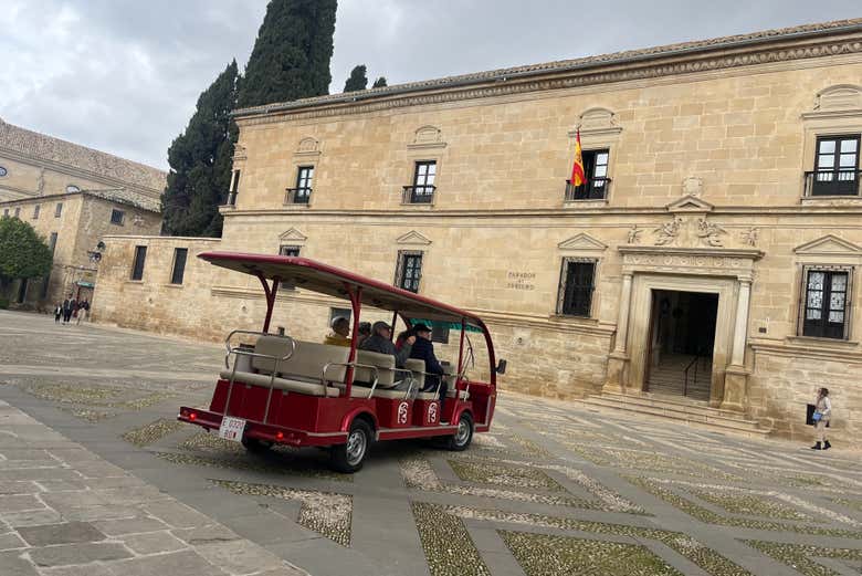 Durante el recorrido en el bus turístico de Úbeda
