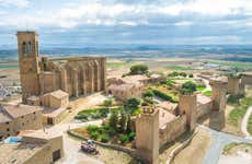Visita guiada pela igreja-fortaleza de Santa María