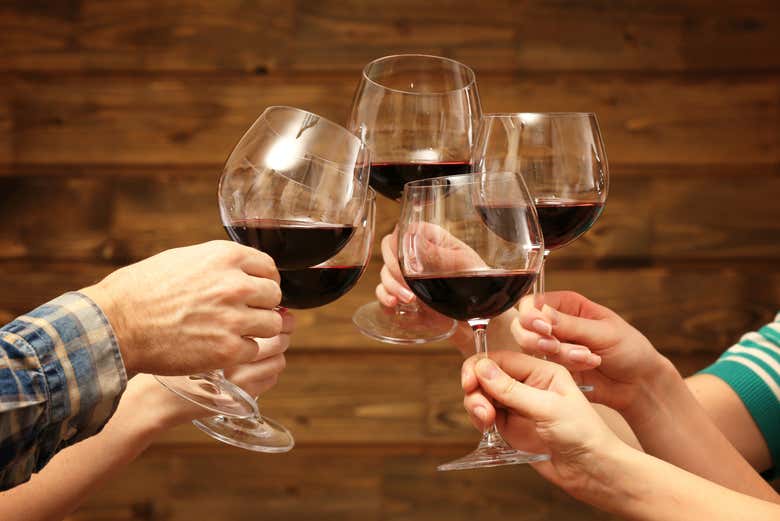 Trinquez avec un bon vin