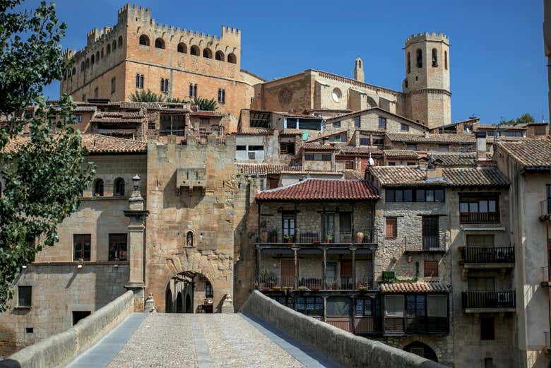 Parcourez les rues de Valderrobres