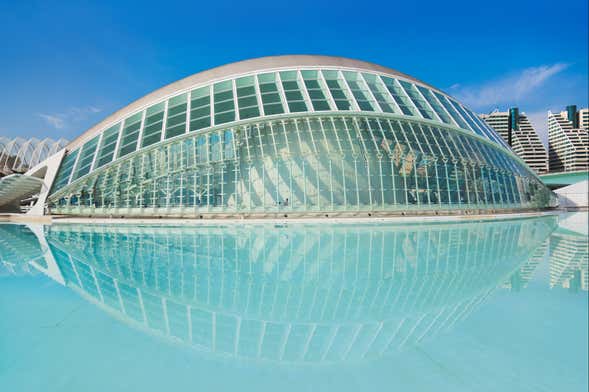 Entrada a la Ciudad de las Artes y las Ciencias