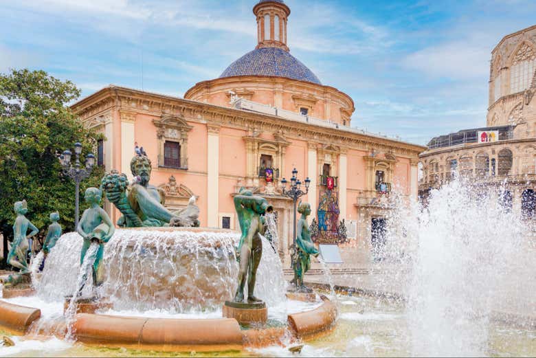 Fuente de la Plaza de la Virgen
