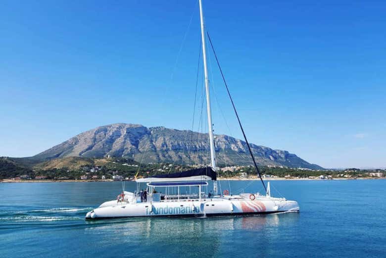 Passeio de catamarã
