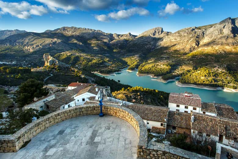 Paisajes del embalse de Guadalest