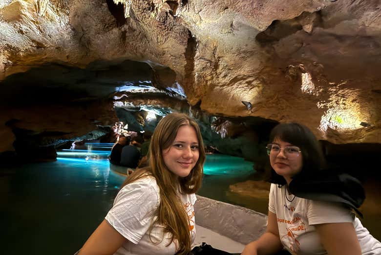 Intérieur des grottes de San José