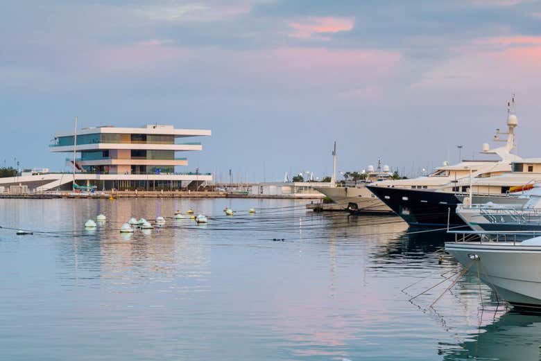 Puerto de Valencia al atardecer