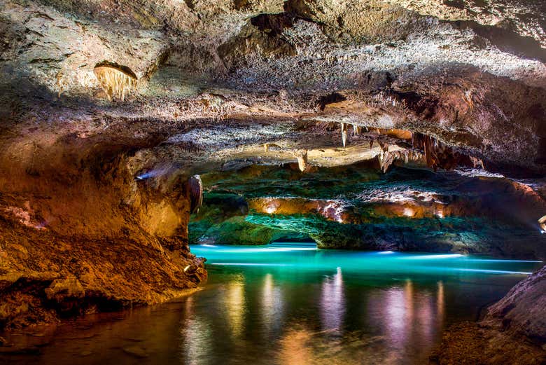À l'intérieur des grottes