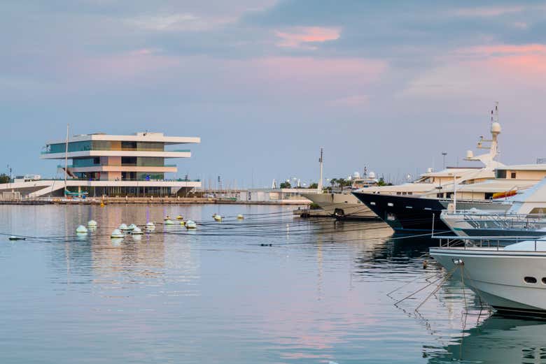Atardecer en el puerto de Valencia