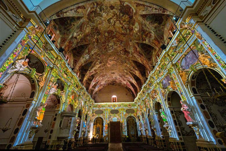Espectáculo audiovisual en la iglesia de los Santos Juanes