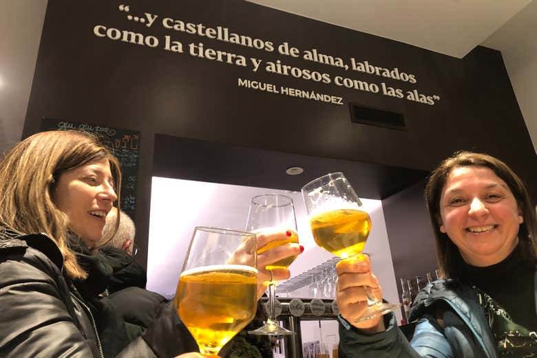 Degustando do vinho de Valladolid