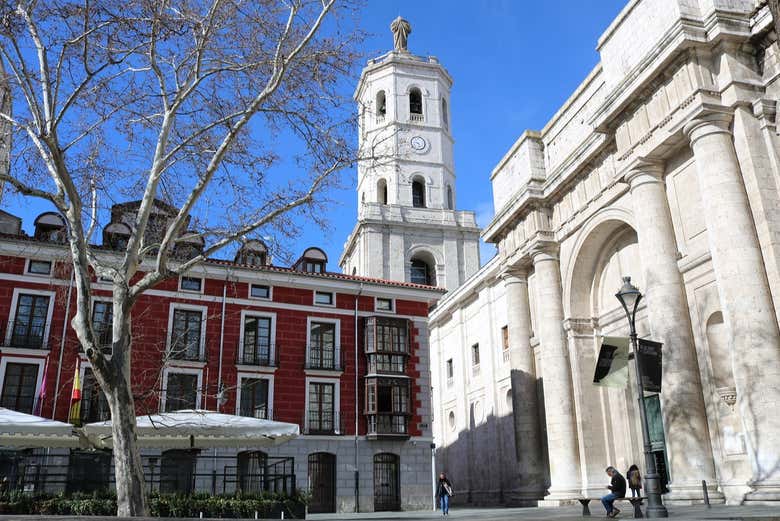 Torre de la catedral de Nuestra Señora de la Asunción