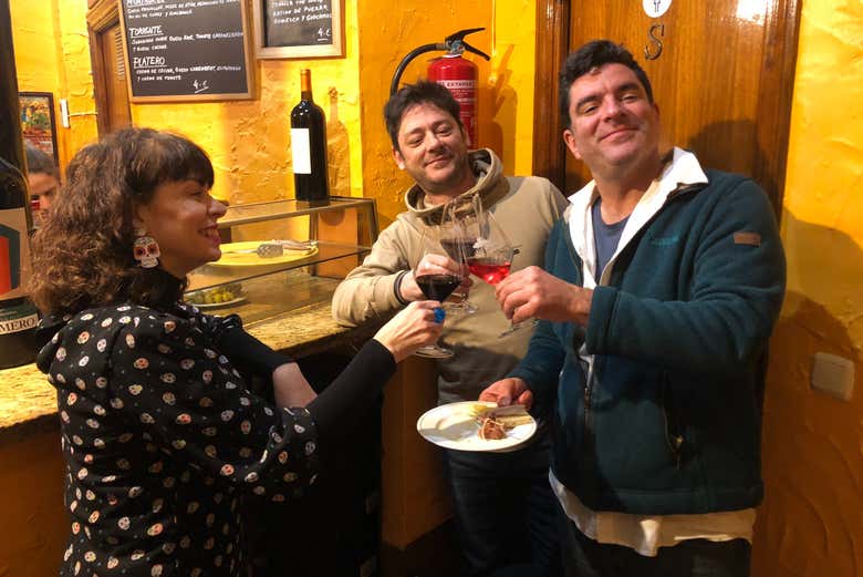 Disfrutando del tour de tapas