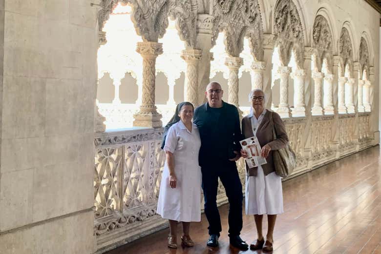 Gruppo religioso in visita al Collegio di San Gregorio