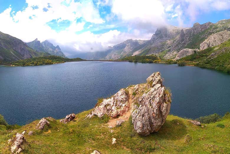 Lago del Valle