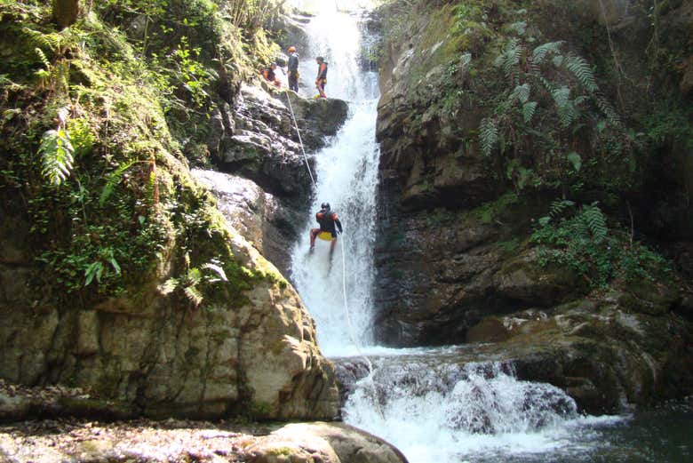 Une petite descente en rappel