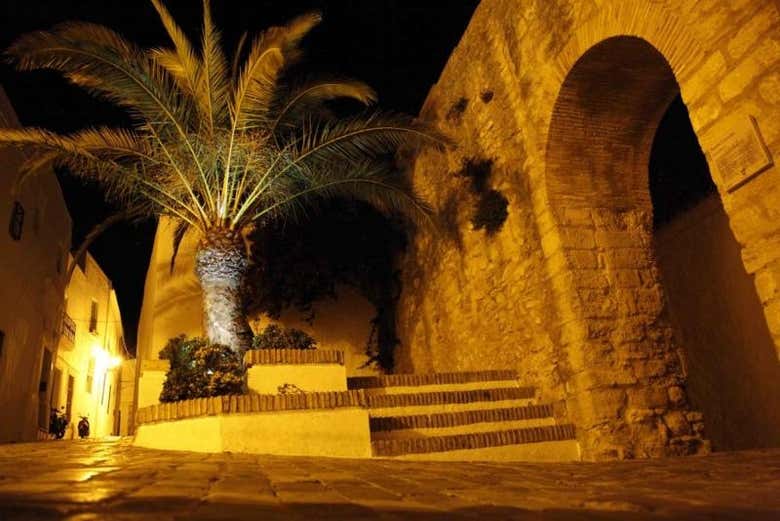 Mura di Vejer de la Frontera di sera