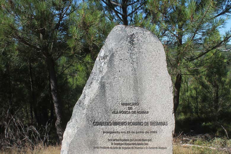Placa de pedra das minas