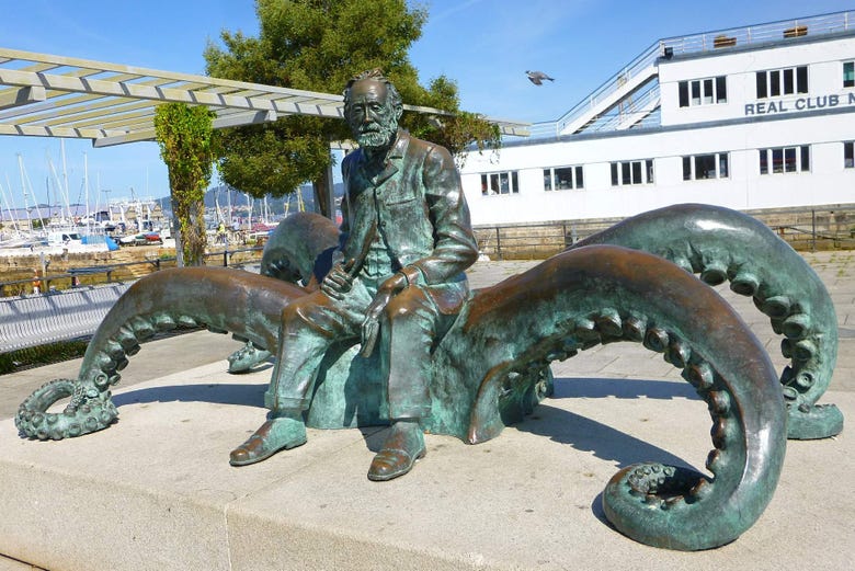 Estatua de Julio Verne