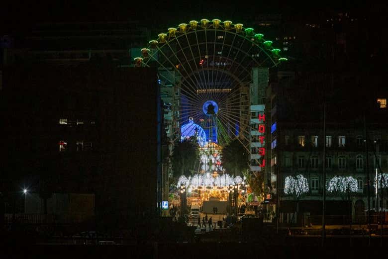 Contemplando la iluminación de Navidad de Vigo